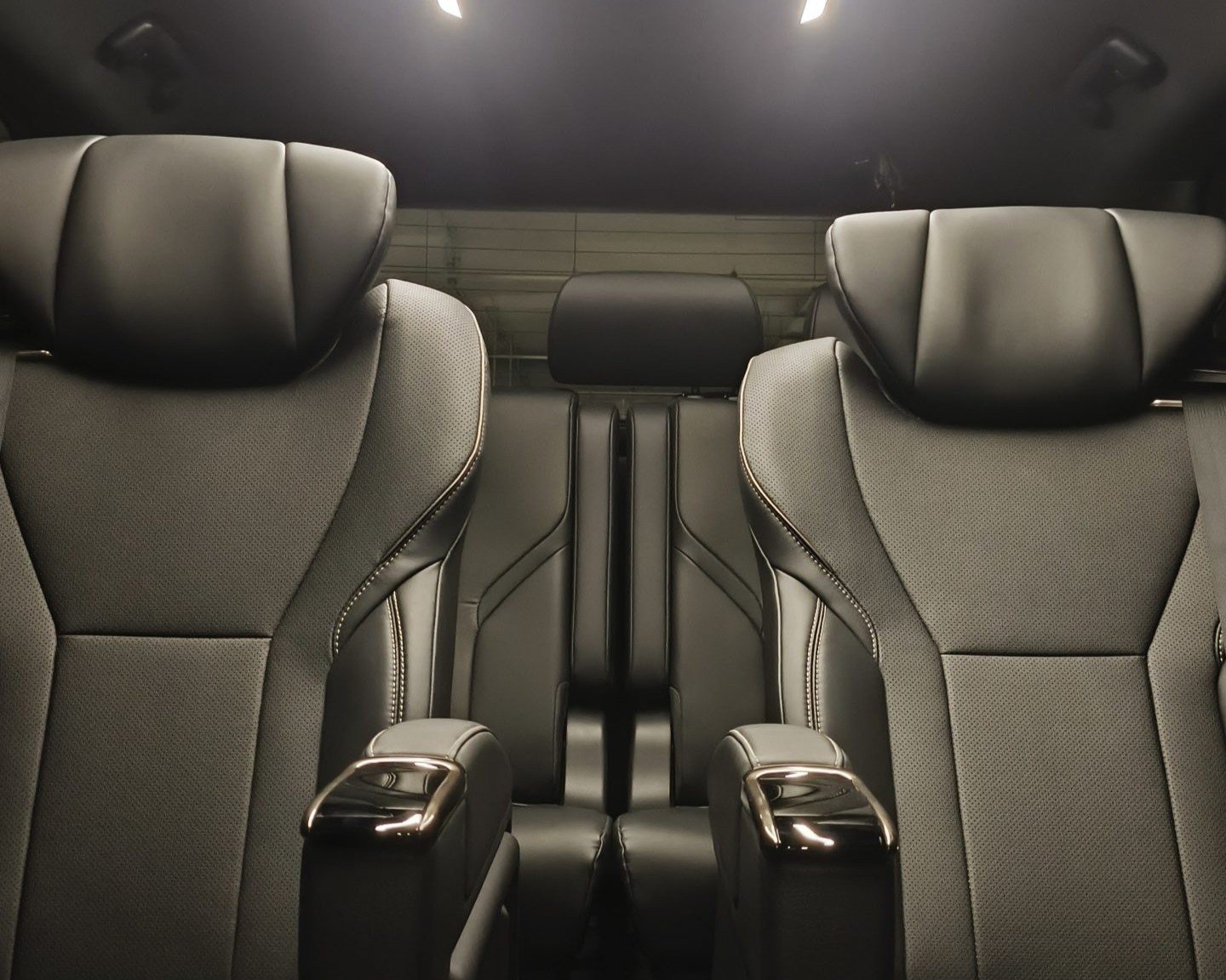 Toyota Alphard AH40 (White) - Image 7
