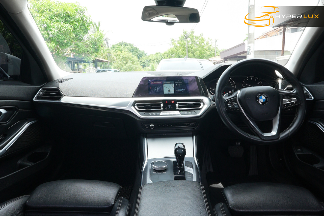 BMW 320i G20 (White) - Image 12
