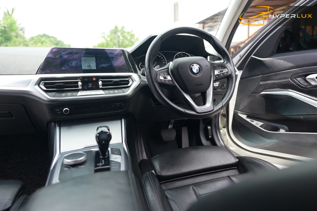 BMW 320i G20 (White) - Image 10
