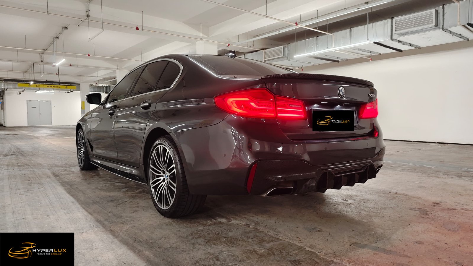 BMW 530i G30 (Black) - Image 6