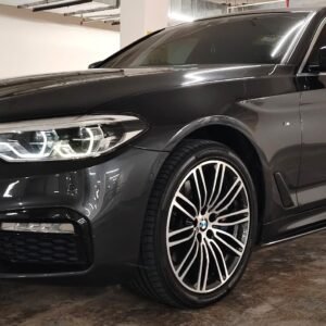 BMW 530i G30 (Black)