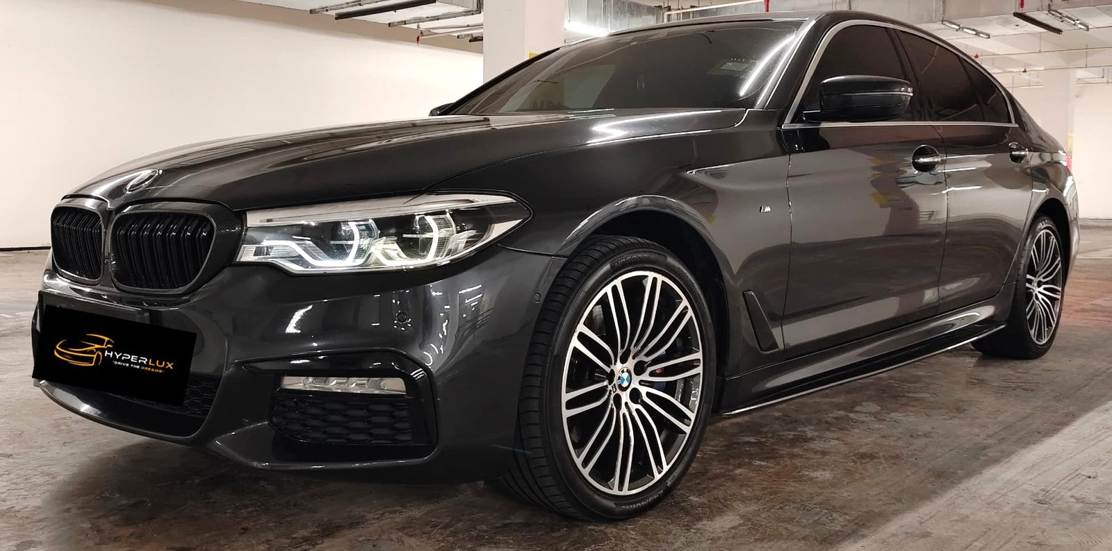 BMW 530i G30 (Black)