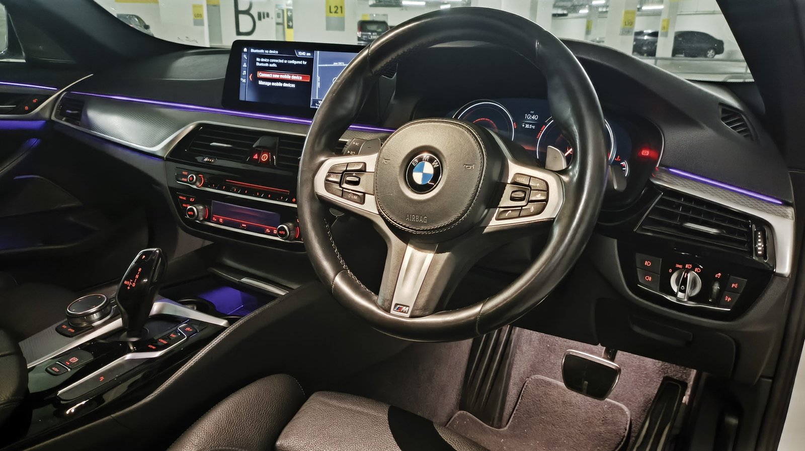 BMW 530i G30 (White) - Image 13