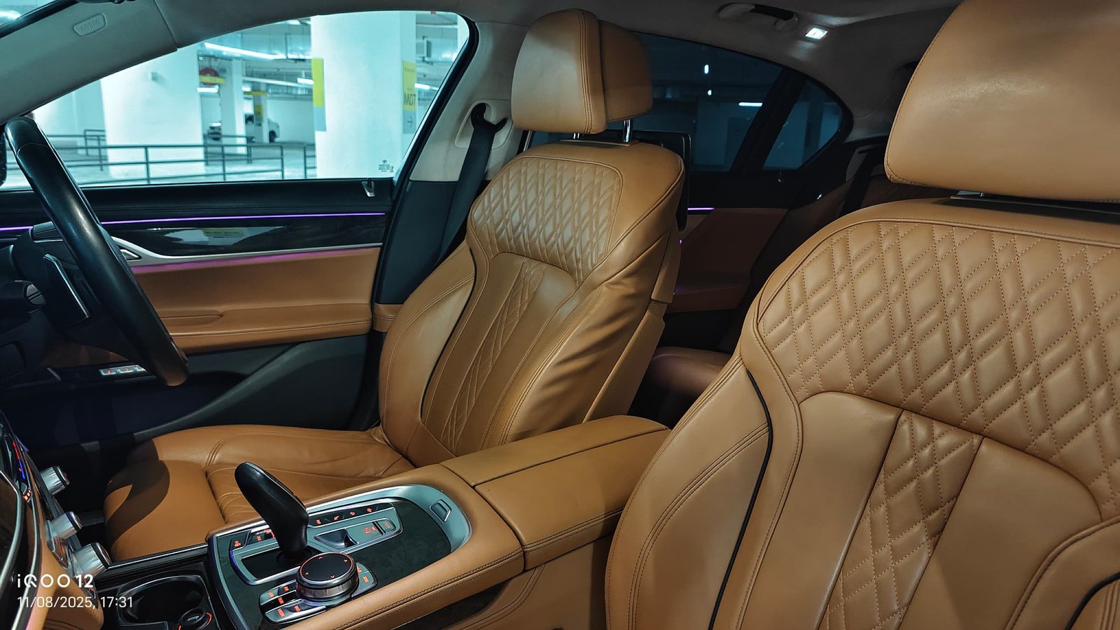 BMW 740Le G12 (Black) - Image 10