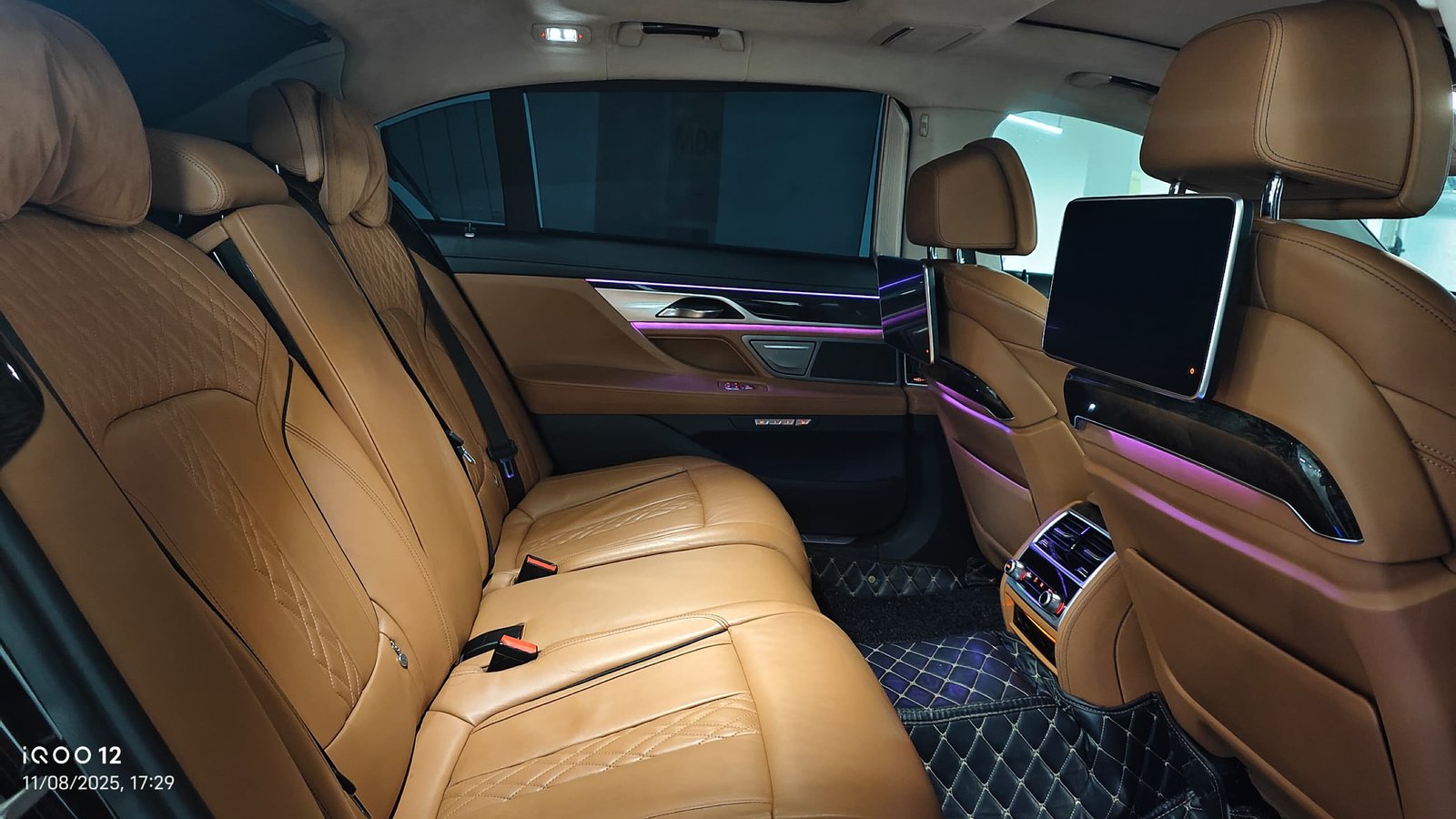 BMW 740Le G12 (Black) - Image 12