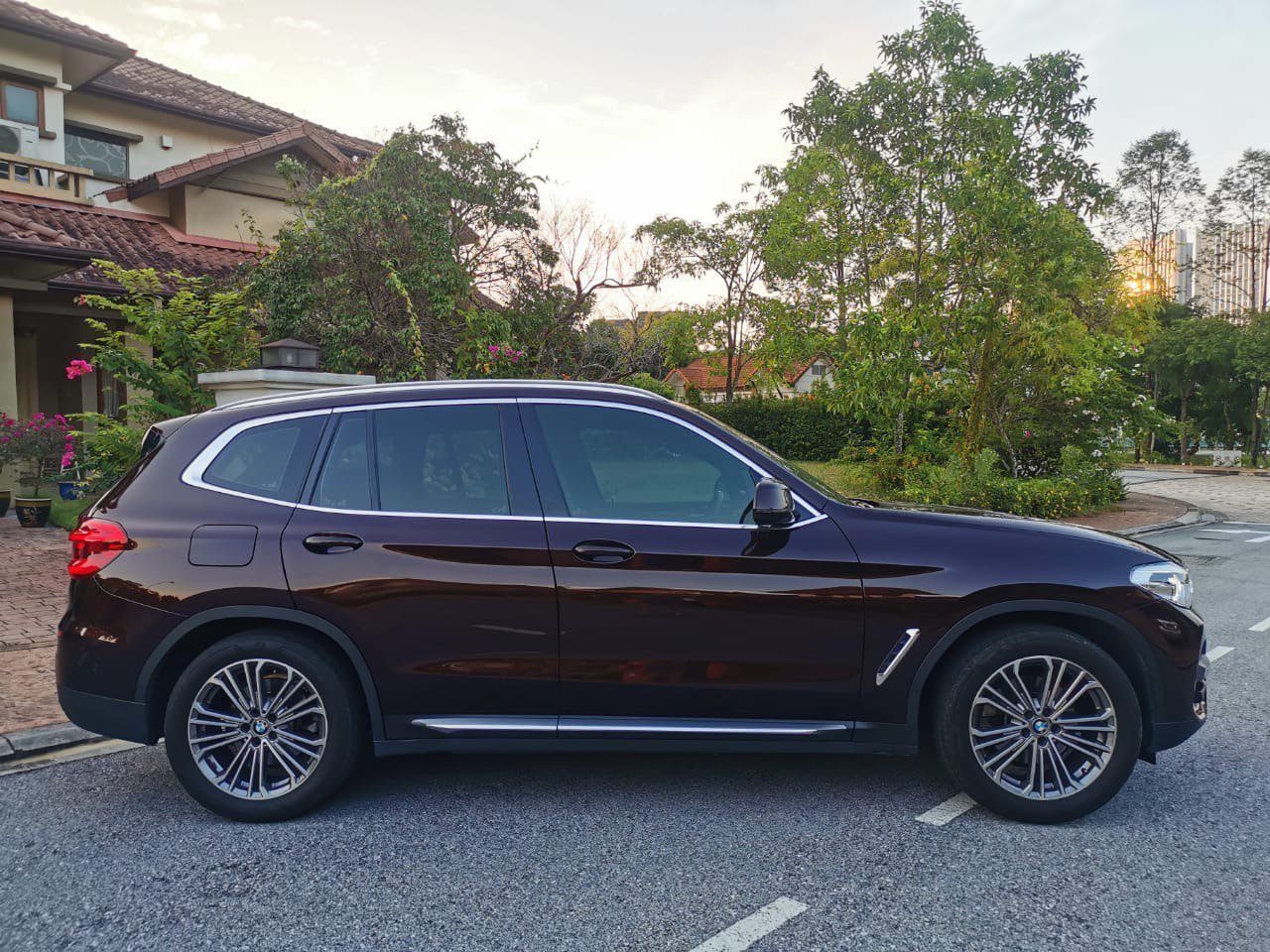 BMW X3 G01 (Luxurious Brown) - Image 4