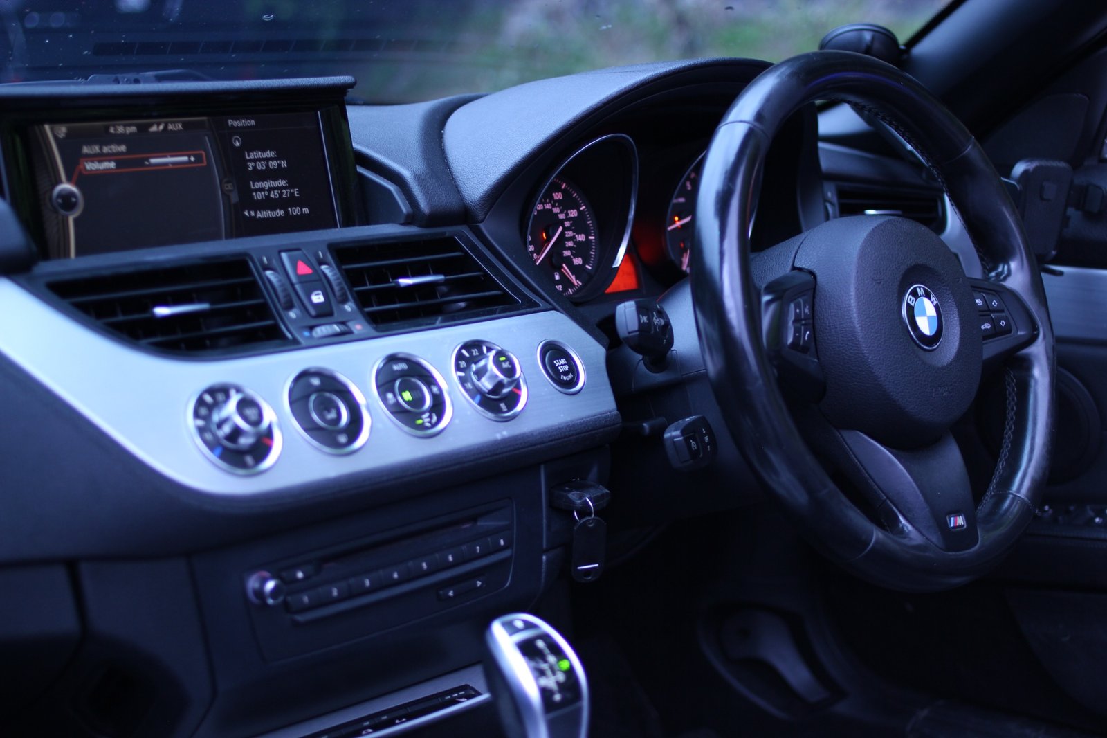 BMW Z4 (E89) (White) - Image 13