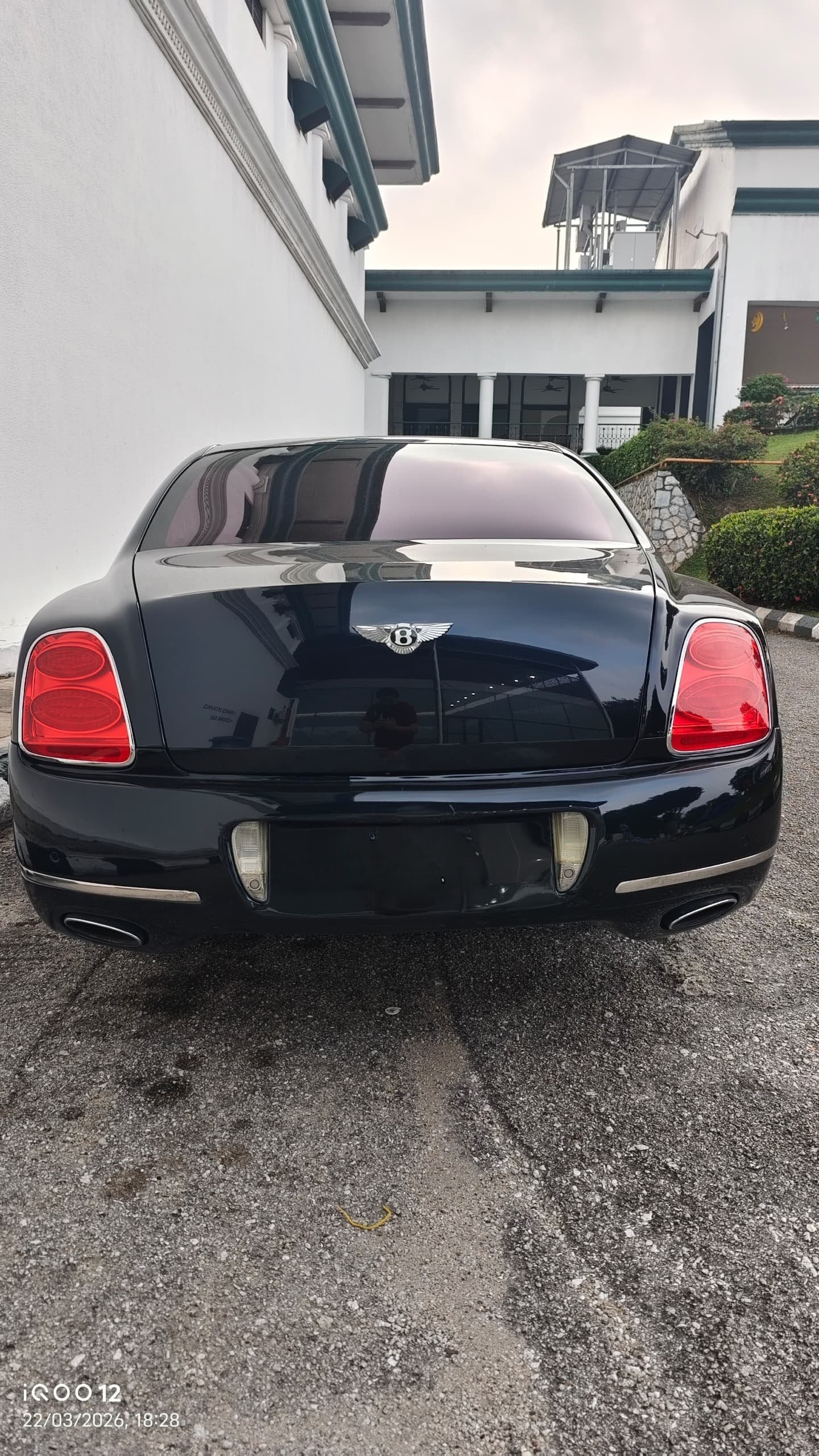 Bentley Continental Flying Spur (Black) - Image 5