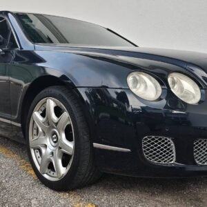 Bentley Continental Flying Spur (Black)