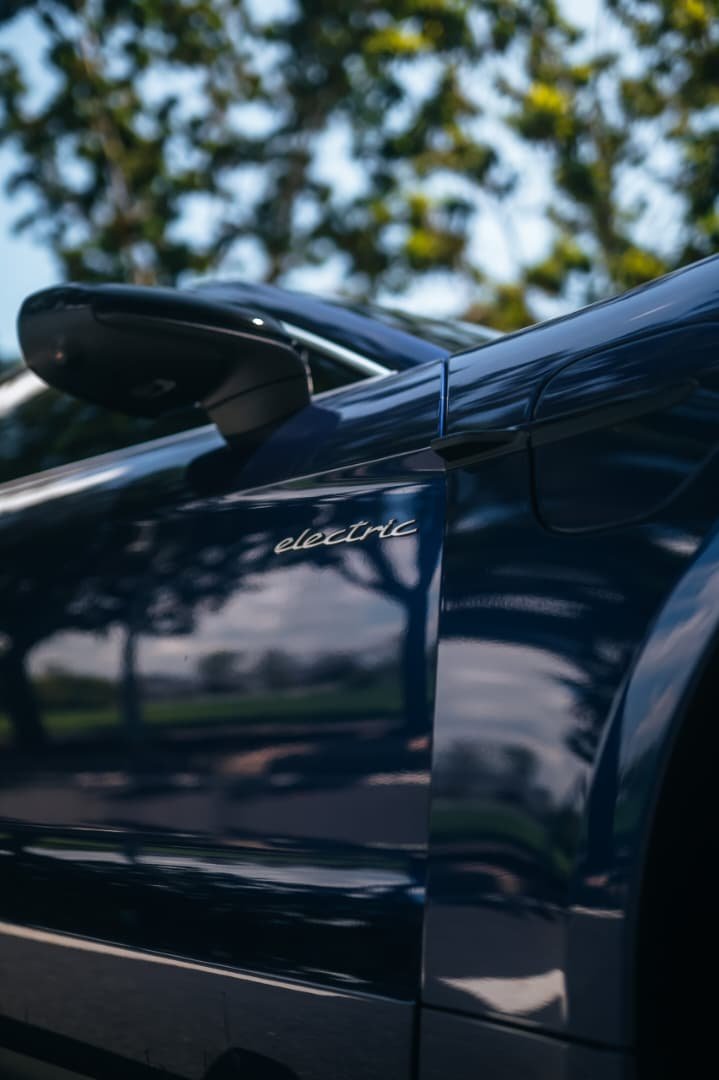 Porsche Taycan 4S (Blue) - Image 3