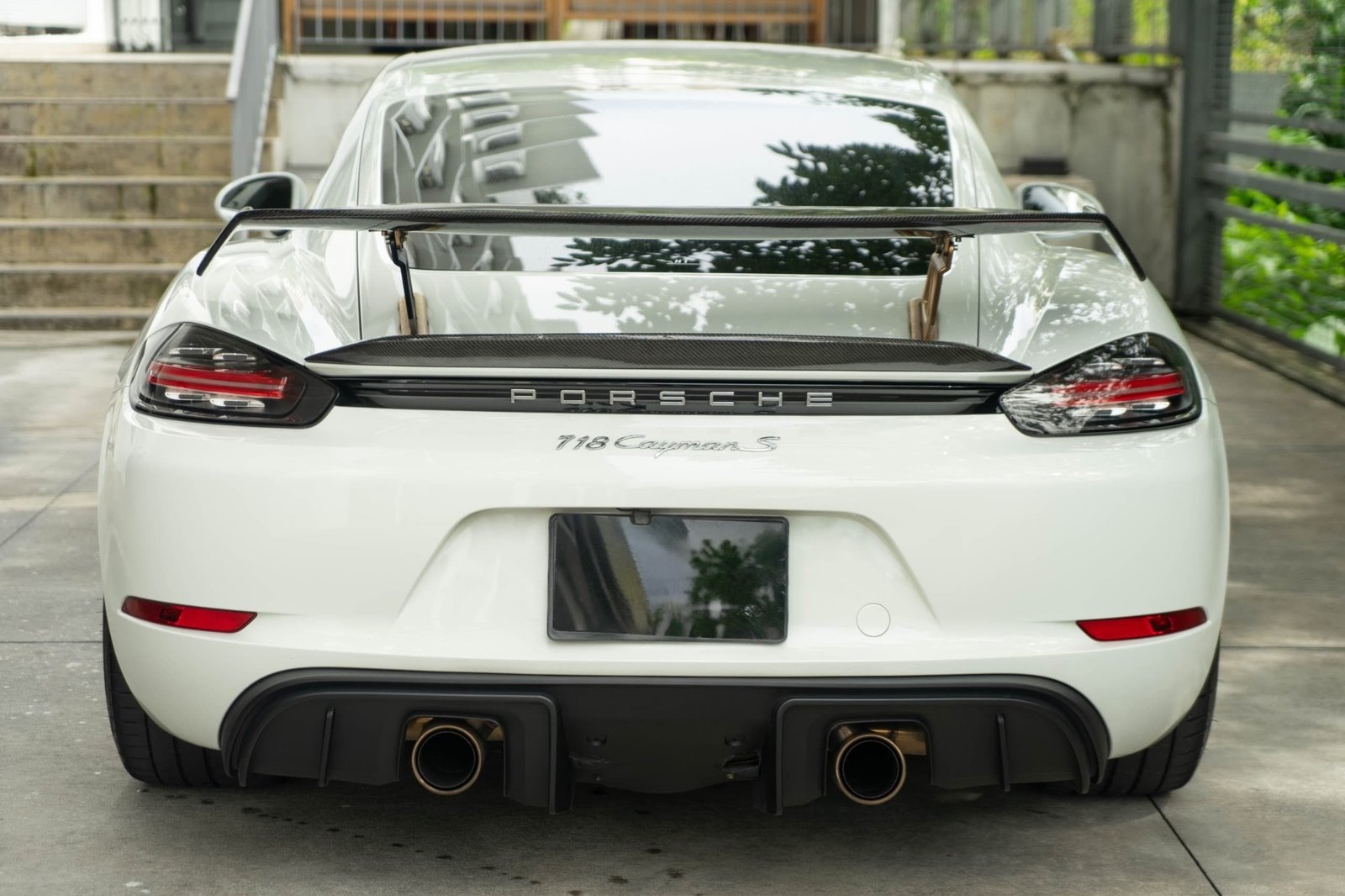 Porsche 718 Cayman S (GT4 Bodykit) (White) - Image 10