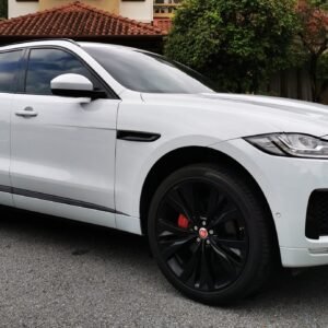 Jaguar F Pace