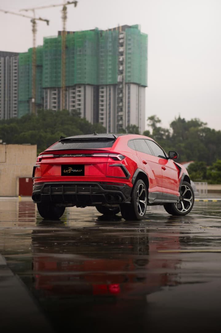 Lamborghini Urus (Red) - Image 3