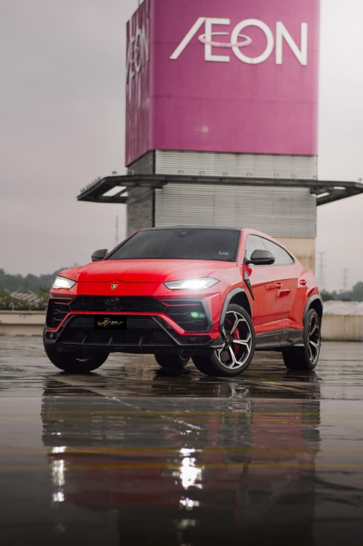 Lamborghini Urus (Red) - Image 2