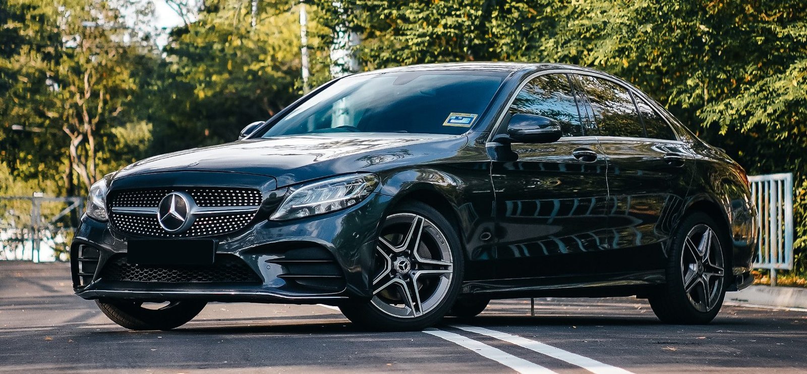 Mercedes Benz C200 W205 (FACELIFT) (BLACK)