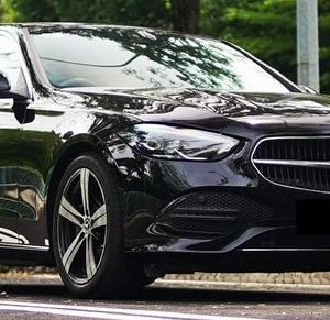 Mercedes Benz C200 W206 (Black)
