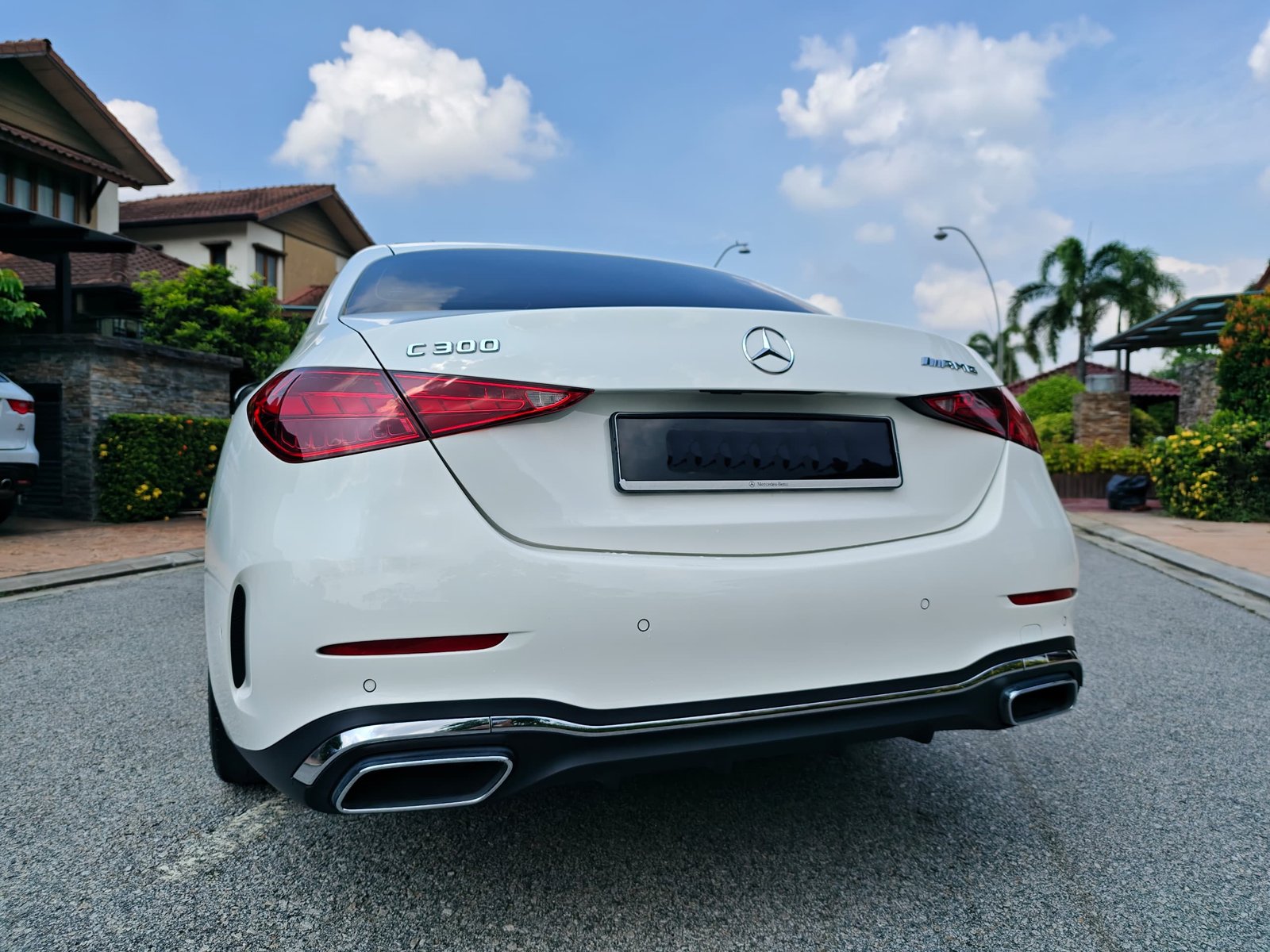 Mercedes C300 W206 (White) - Image 7