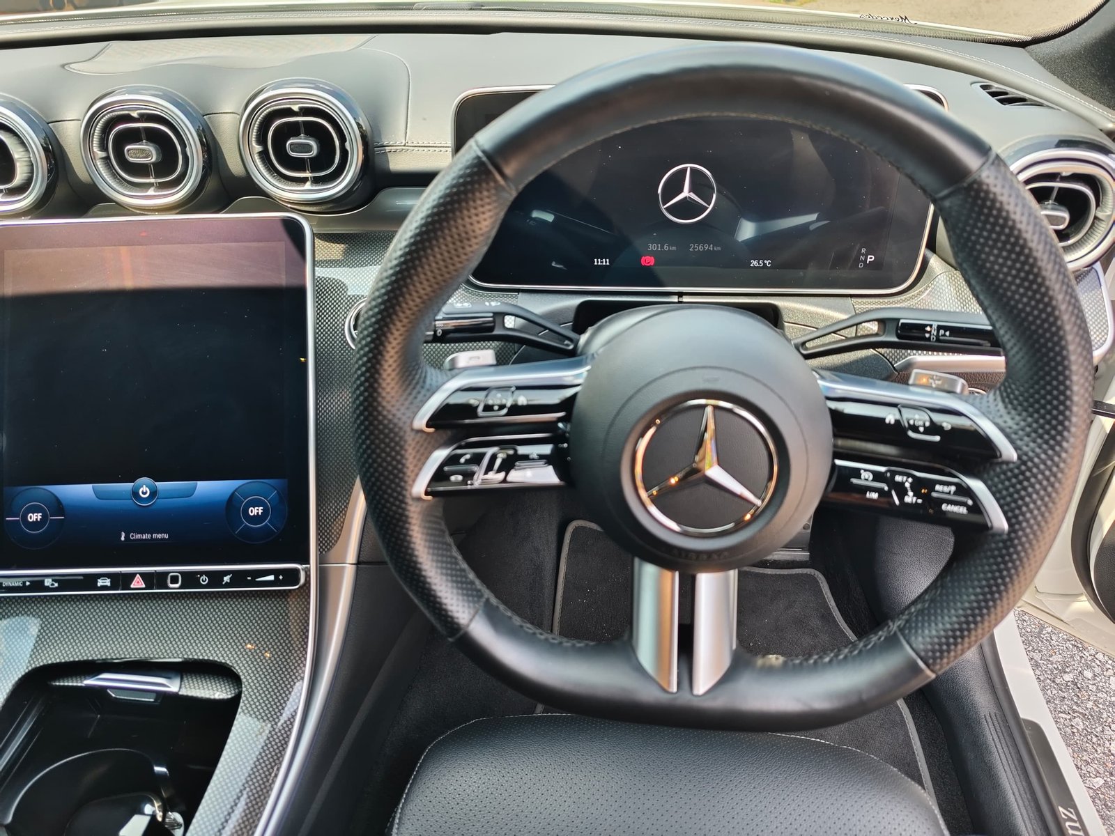 Mercedes C300 W206 (White) - Image 9