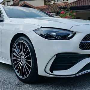 Mercedes C300 W206 (White)
