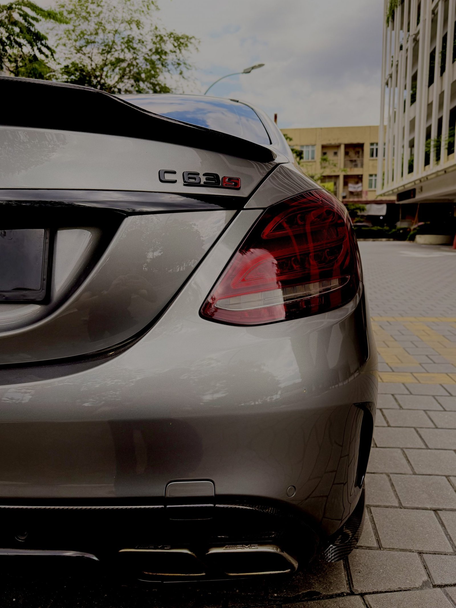 Mercedes Benz C63 AMG (Silver) - Image 11