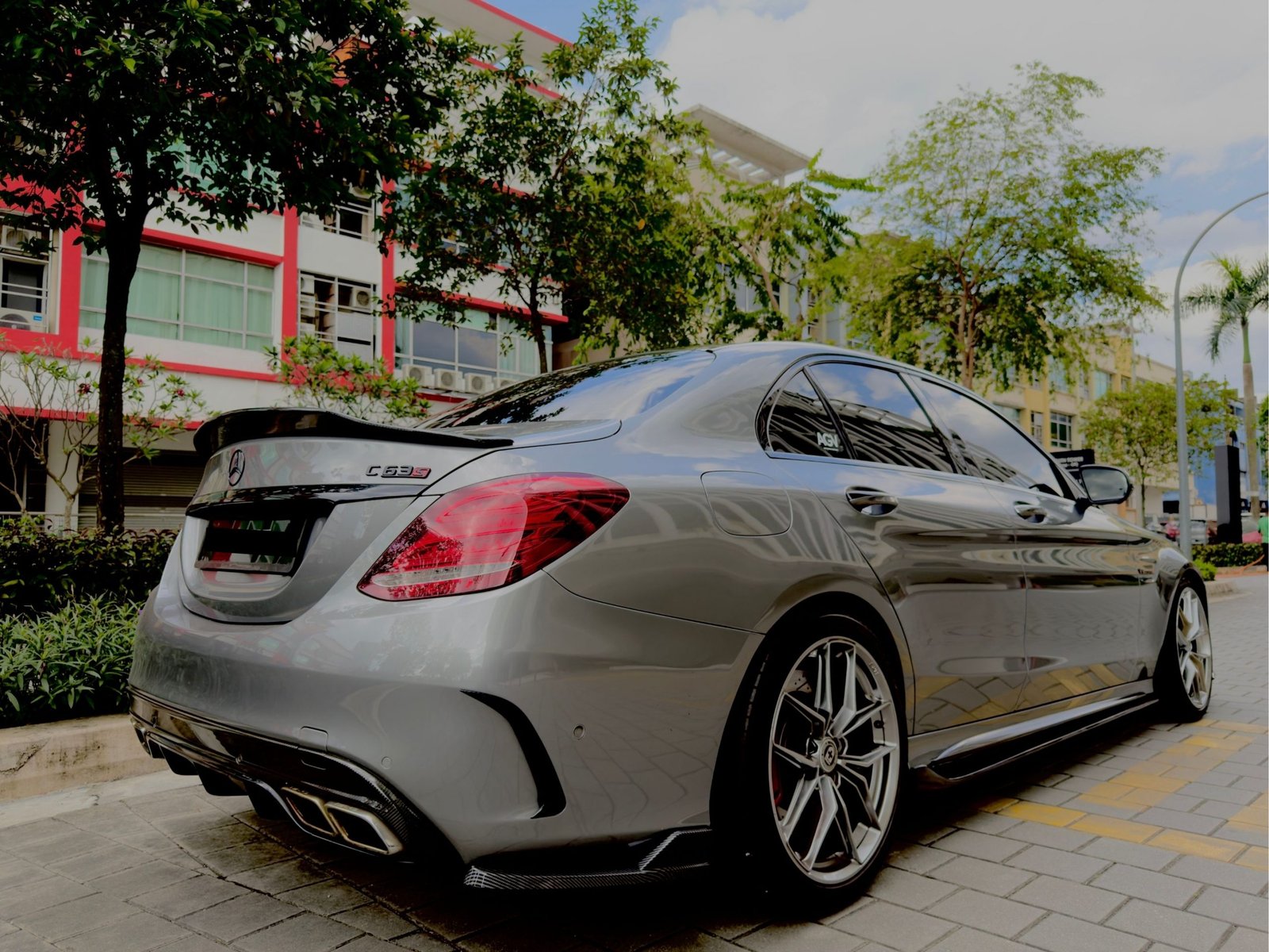 Mercedes Benz C63 AMG (Silver) - Image 9
