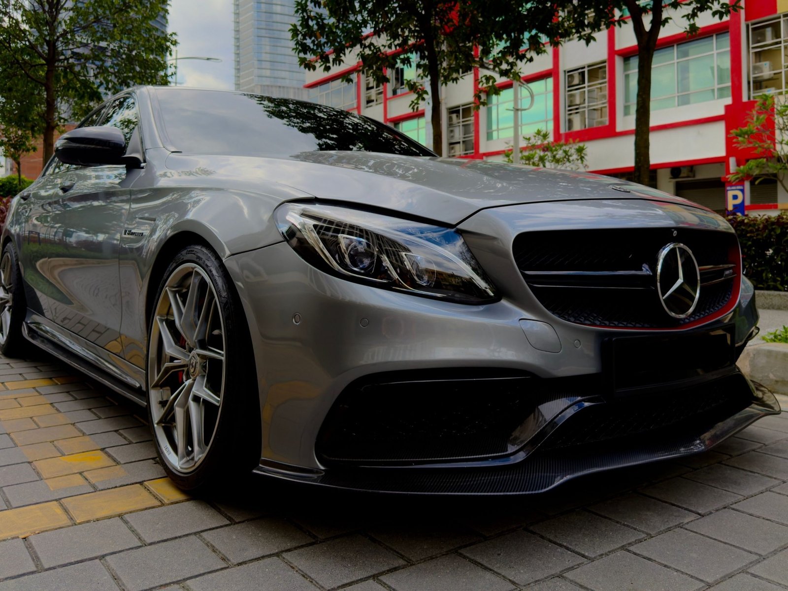 Mercedes Benz C63 AMG (Silver) - Image 4