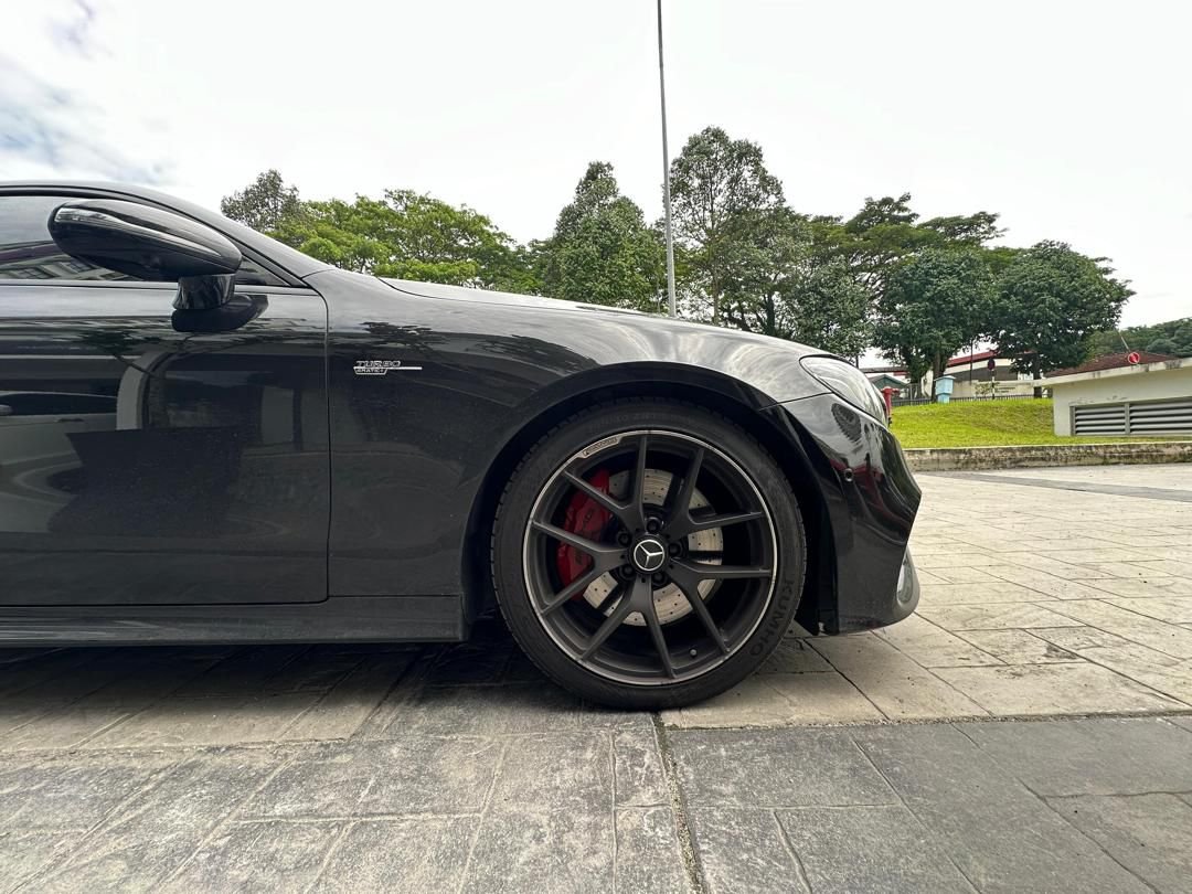 Mercedes Benz E300 Coupe - Image 5