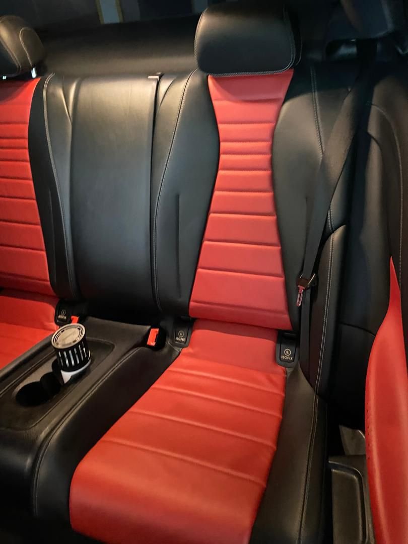 Mercedes Benz E300 Coupe - Image 11