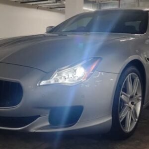 Maserati Quattroporte (Silver)