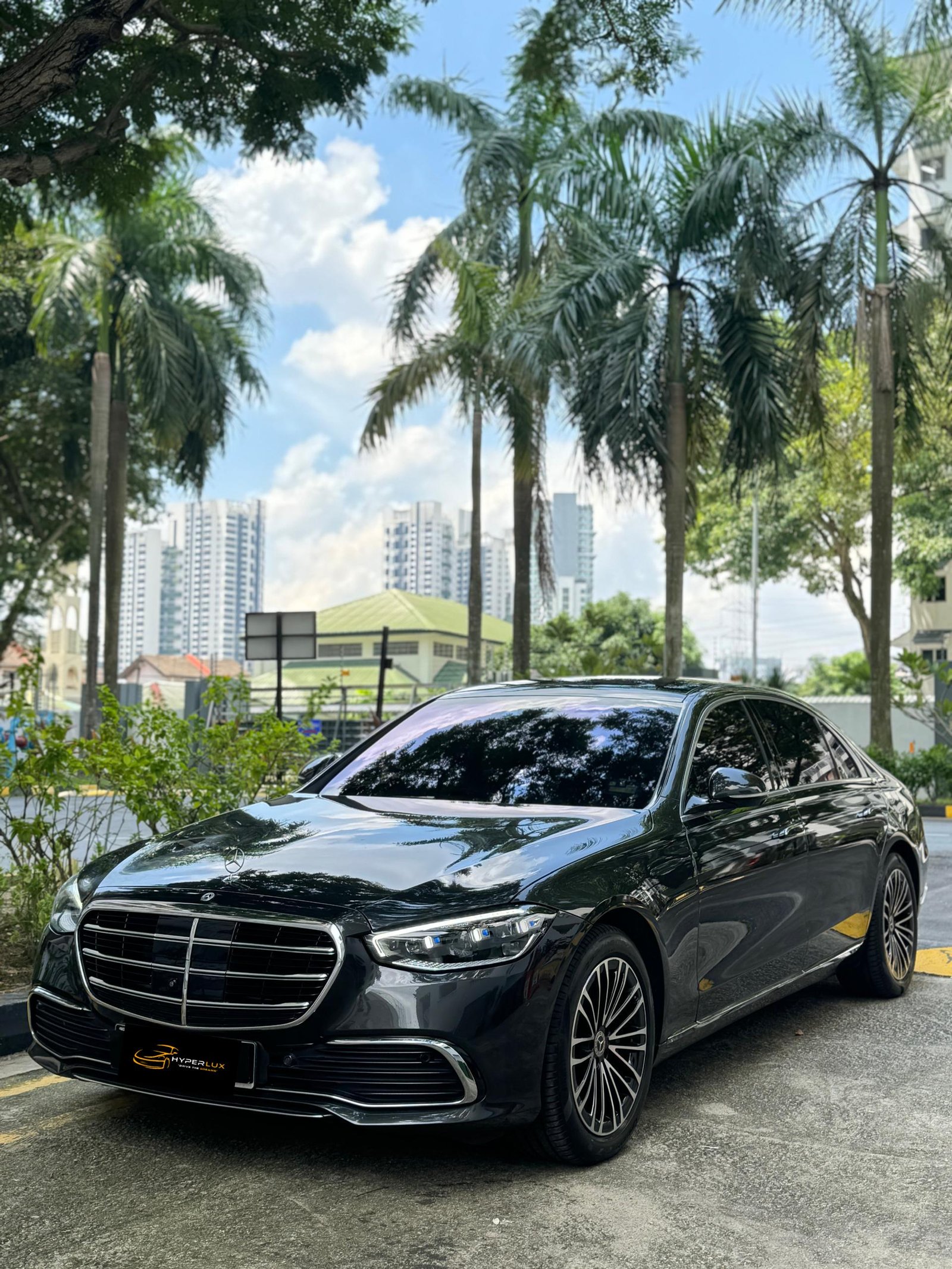 Mercedes Benz S580e V223 (Black) - Image 2