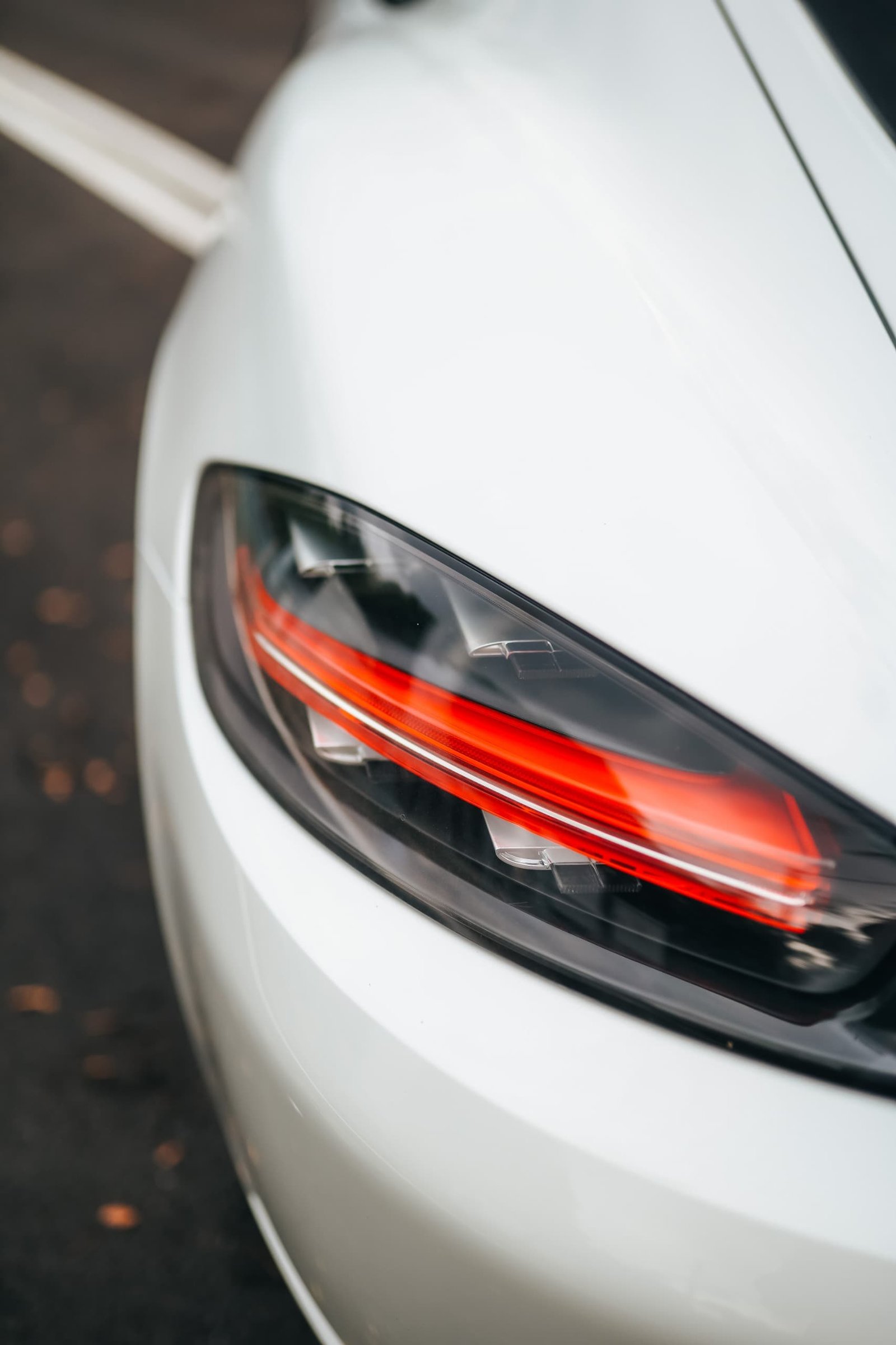 Porsche 718 Cayman (White) - Image 8