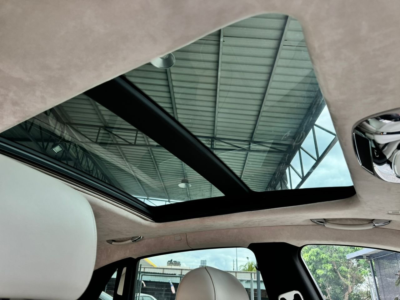 Rolls Royce Ghost - Image 11