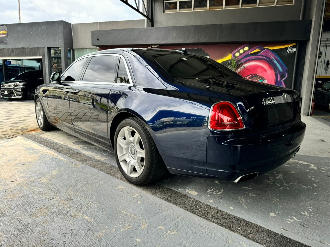 Rolls Royce Ghost - Image 5