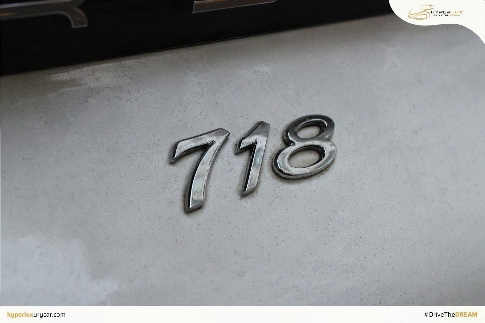 Porsche 718 Boxster (White 🤍) - Image 7