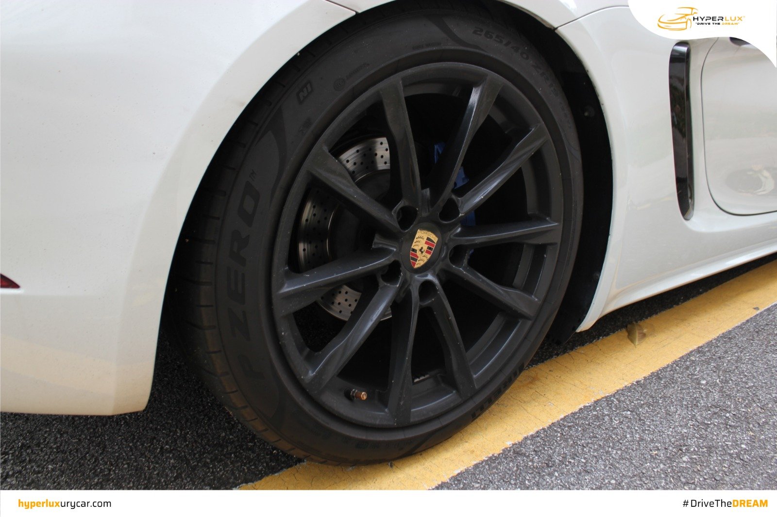 Porsche 718 Boxster (White 🤍) - Image 5