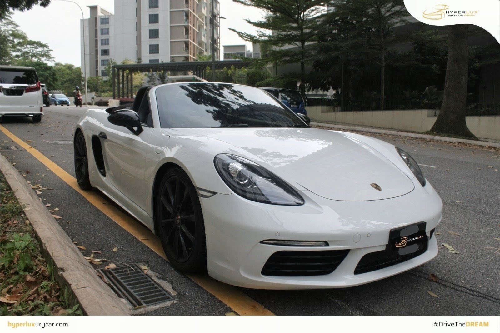 Porsche 718 Boxster (White 🤍) - Image 2